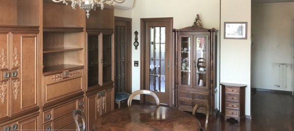 4 rooms Apartment in Bergamo, Italy No. 234346 3