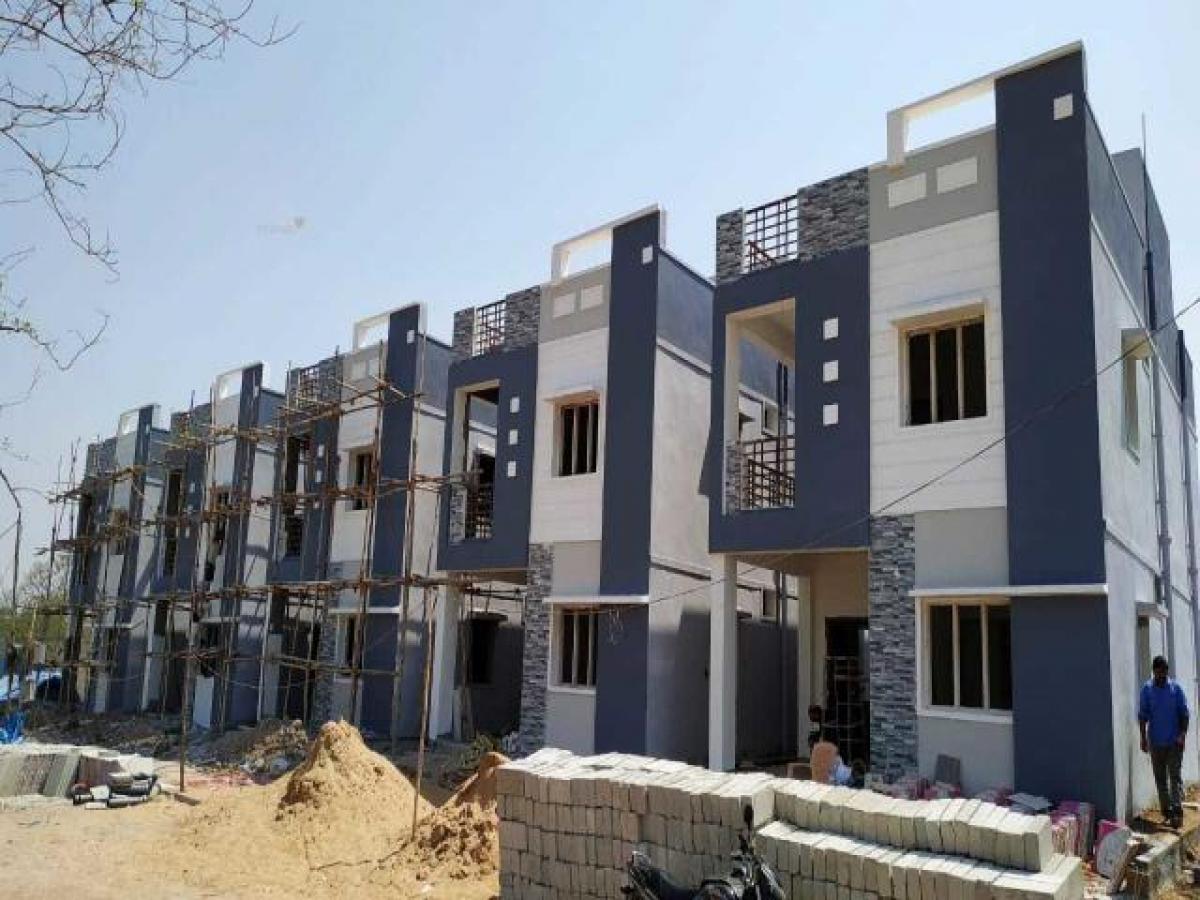 3 bedrooms House in Hyderabad, India No. 20481