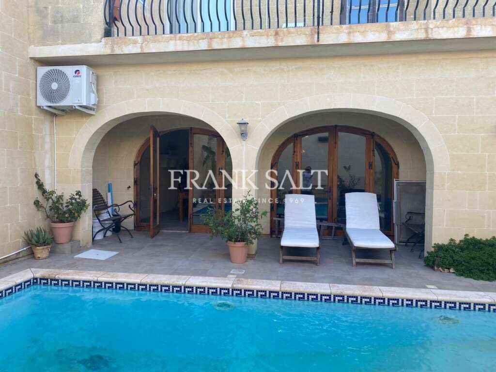 4 bedrooms House in Zebbug, Malta No. 6110