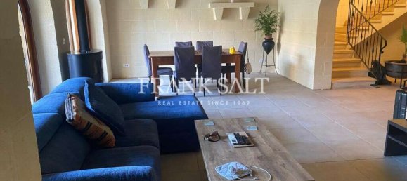 4 bedrooms House in Zebbug, Malta No. 6110 6