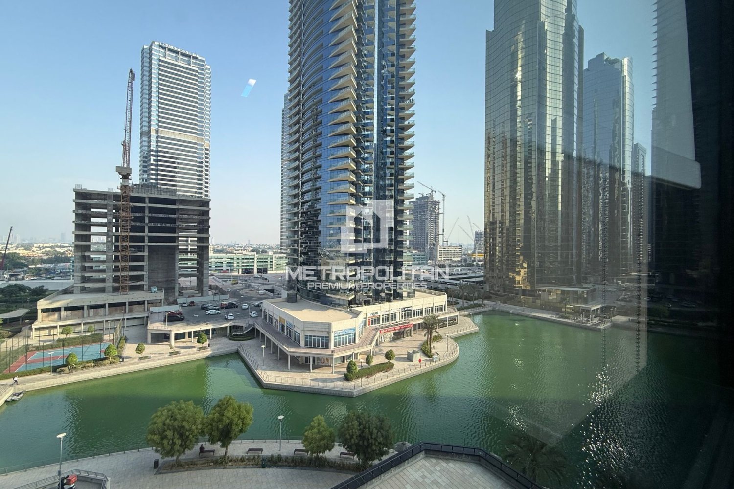 Oficina en Jumeirah Lake Towers, UAE 106.1 m² No. 109133