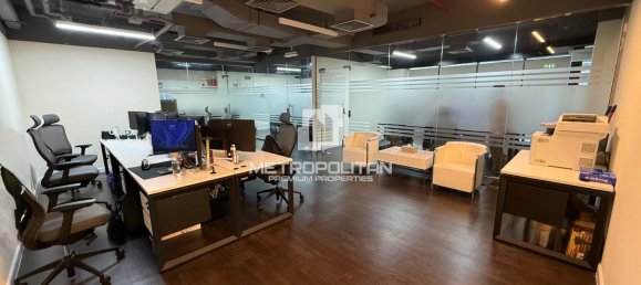 106.1m² Office in Jumeirah Lake Towers, UAE No. 109133 2