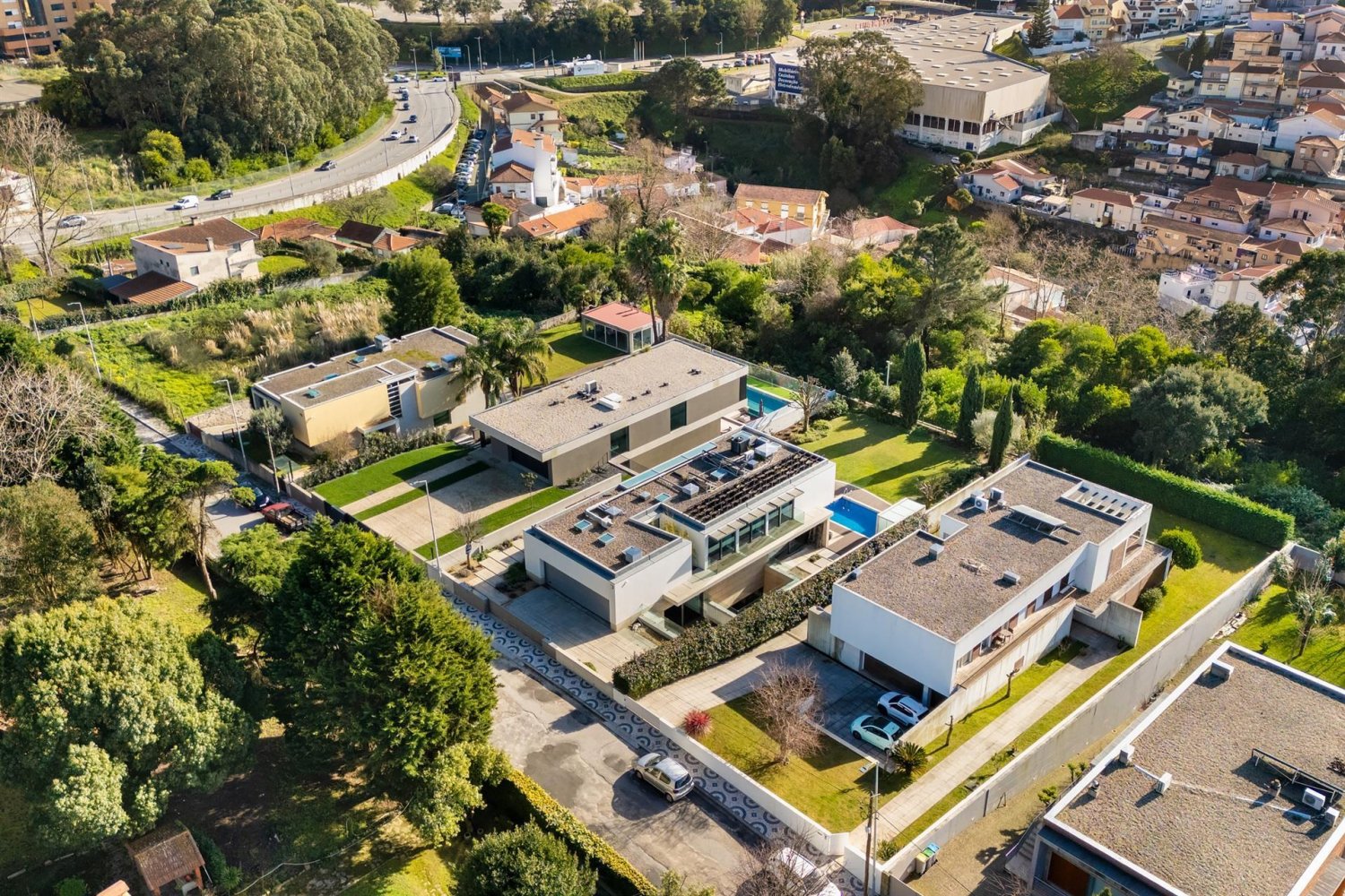 5 bedrooms Castles in Vila Nova de Gaia, Portugal No. 95466