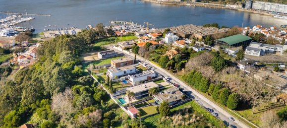 5 bedrooms Castles in Vila Nova de Gaia, Portugal No. 95466 6