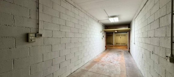 Garaje en Pordenone, Italy 25 m² No. 320060 17