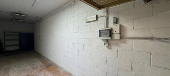 Garaje en Pordenone, Italy 25 m² No. 320060 15