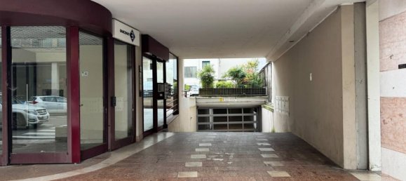 Garaje en Pordenone, Italy 25 m² No. 320060 3