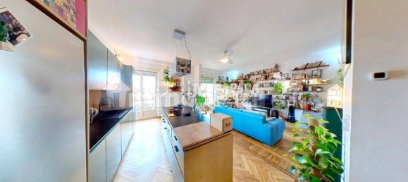 Apartamento de 2 dormitorios en Turin, Italy No. 304967 2