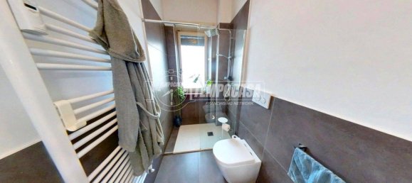 Apartamento de 2 dormitorios en Turin, Italy No. 304967 24