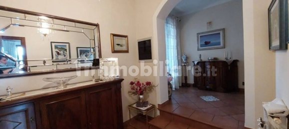 8 chambres Villa à Arezzo, Italy No. 211496 10