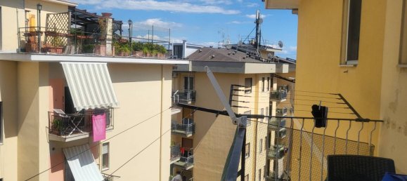 Apartamento de 2 dormitorios en Salerno, Italy No. 296674 4
