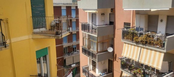 Apartamento de 2 dormitorios en Salerno, Italy No. 296674 3
