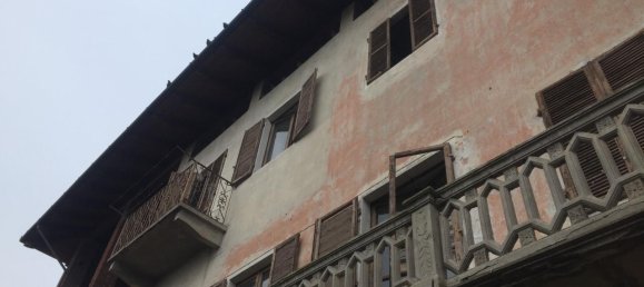 10 rooms House in San Giusto Canavese, Italy No. 7867 2