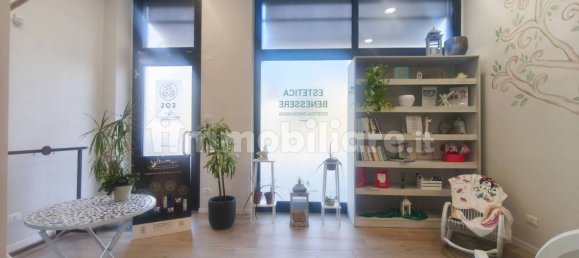 5 rooms Commercial property in Verona, Italy No. 341394 2