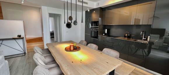 3 bedrooms Penthouse in Estepona, Spain No. 138370 4