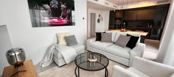 3 bedrooms Penthouse in Estepona, Spain No. 138370 3