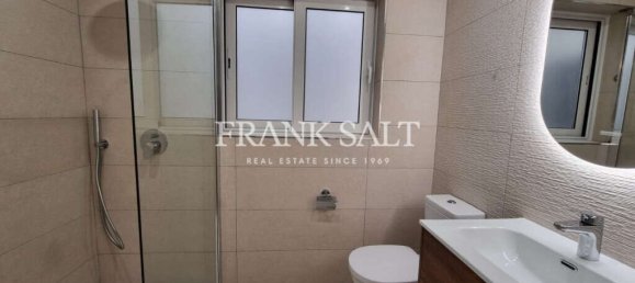 Apartamento T2 em Saint Paul's Bay, Malta N.º 7574 5