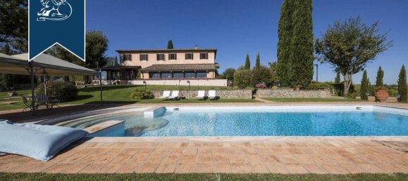 7 bedrooms Villa in Siena, Italy No. 362931 25