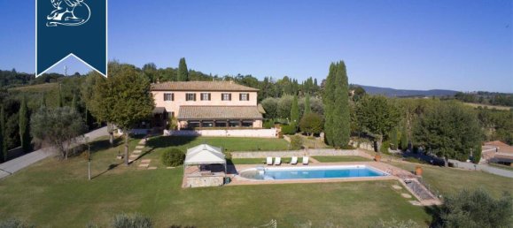 7 bedrooms Villa in Siena, Italy No. 362931 16
