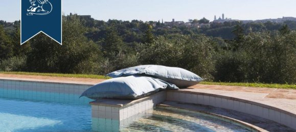 7 bedrooms Villa in Siena, Italy No. 362931 30