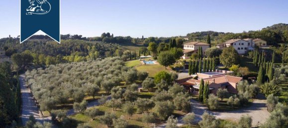 7 bedrooms Villa in Siena, Italy No. 362931 12
