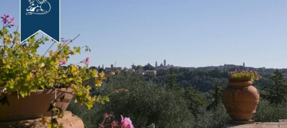 7 bedrooms Villa in Siena, Italy No. 362931 24