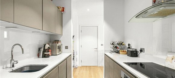 2 bedrooms Apartment in Surrey, United Kingdom No. 8595 5