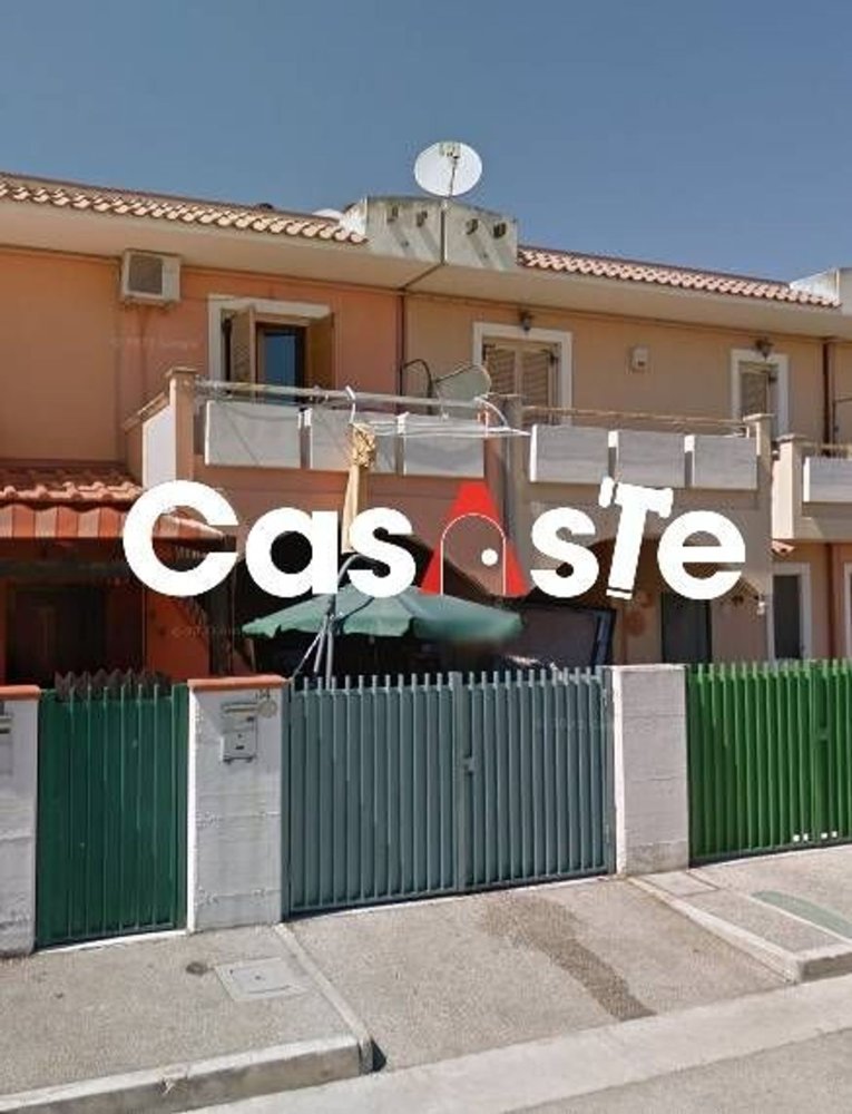 Casa de 7 habitaciónes en Margherita di Savoia, Italy No. 35022
