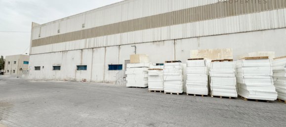 919.7m² Warehouse in Dubai, UAE No. 56902 7