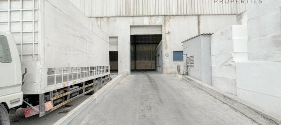 919.7m² Warehouse in Dubai, UAE No. 56902 2