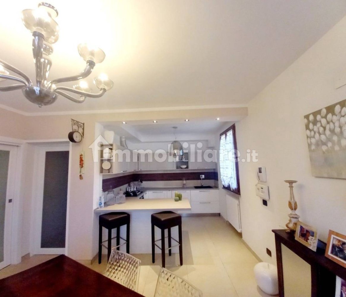 4 bedrooms Villa in Reggio Emilia, Italy No. 100518