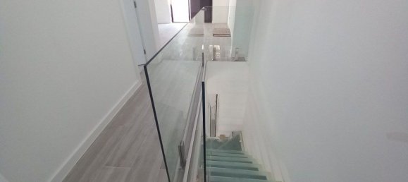 3 Schlafzimmer Doppelhaus in Costa da Caparica, Portugal, Nr. 30513 34