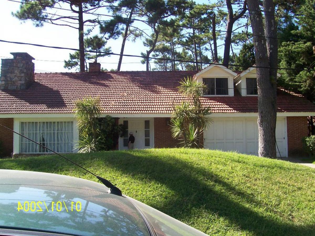 7 bedrooms House in Maldonado, Uruguay No. 3113