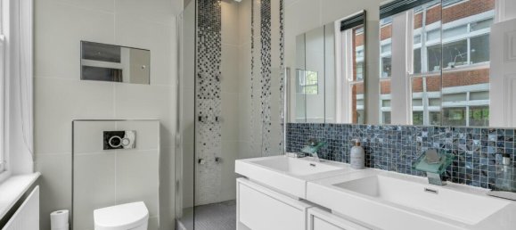 2 bedrooms Apartment in London, United Kingdom No. 13307 11