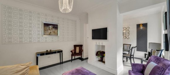 2 bedrooms Apartment in London, United Kingdom No. 13307 4