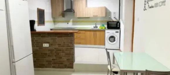 4 bedrooms Apartment in Cadiz, Spain No. 172566 3