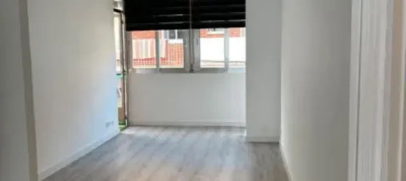 3 bedrooms Apartment in Madrid, Spain No. 178807 11