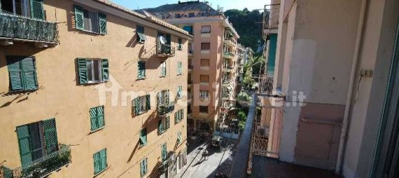 Apartamento de 2 dormitorios en Genoa, Italy No. 266605 17