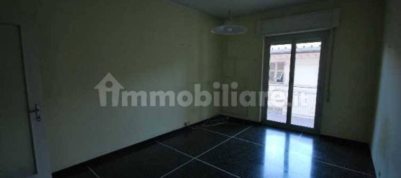 Apartamento de 2 dormitorios en Genoa, Italy No. 266605 10