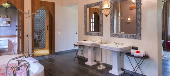 4 Schlafzimmer Villa in Seminyak, Indonesia, Nr. 2971 25