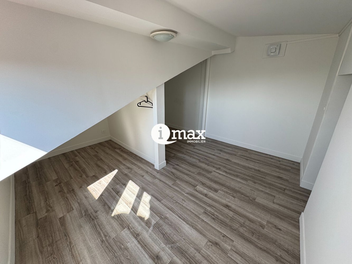 2 bedrooms Apartment in Bagnolet, France No. 296609