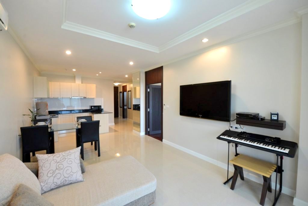 1 bedroom Apartment in Kathu, Thailand No. 8084