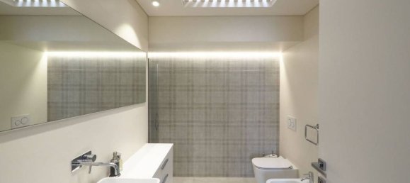 2 bedrooms Penthouse in Florence, Italy No. 63659 7