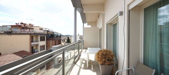 2 bedrooms Penthouse in Florence, Italy No. 63659 13