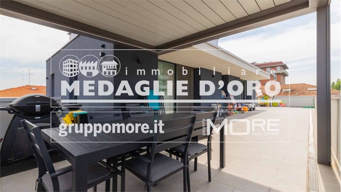 Penthouse T3 em Modena, Italy N.º 268227