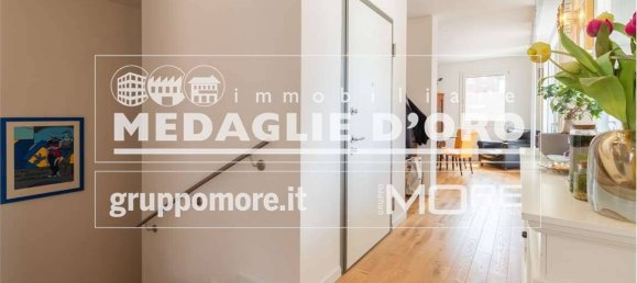 Penthouse T3 em Modena, Italy N.º 268227 7
