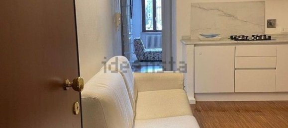 2 rooms Apartment in Reggio Emilia, Italy No. 180010 3