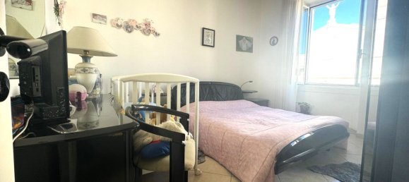 Квартира с 2 комнатами в Бари, Италия № 32720 9