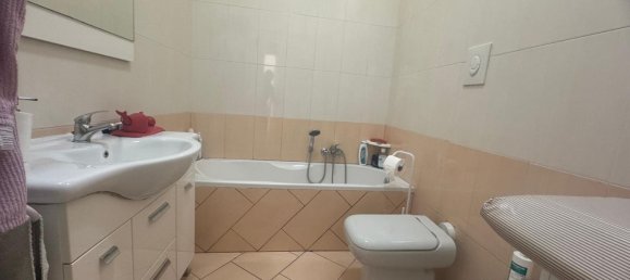 Квартира с 2 комнатами в Бари, Италия № 32720 13