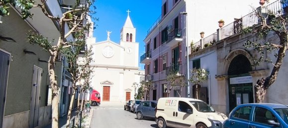 Квартира с 2 комнатами в Бари, Италия № 32720 14